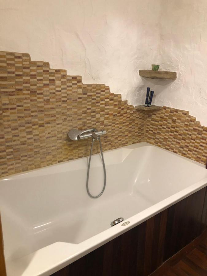 Apartment Modrin ไพราน ภายนอก รูปภาพ