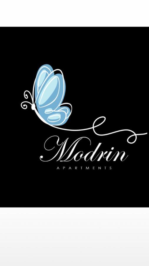 Apartment Modrin ไพราน ภายนอก รูปภาพ